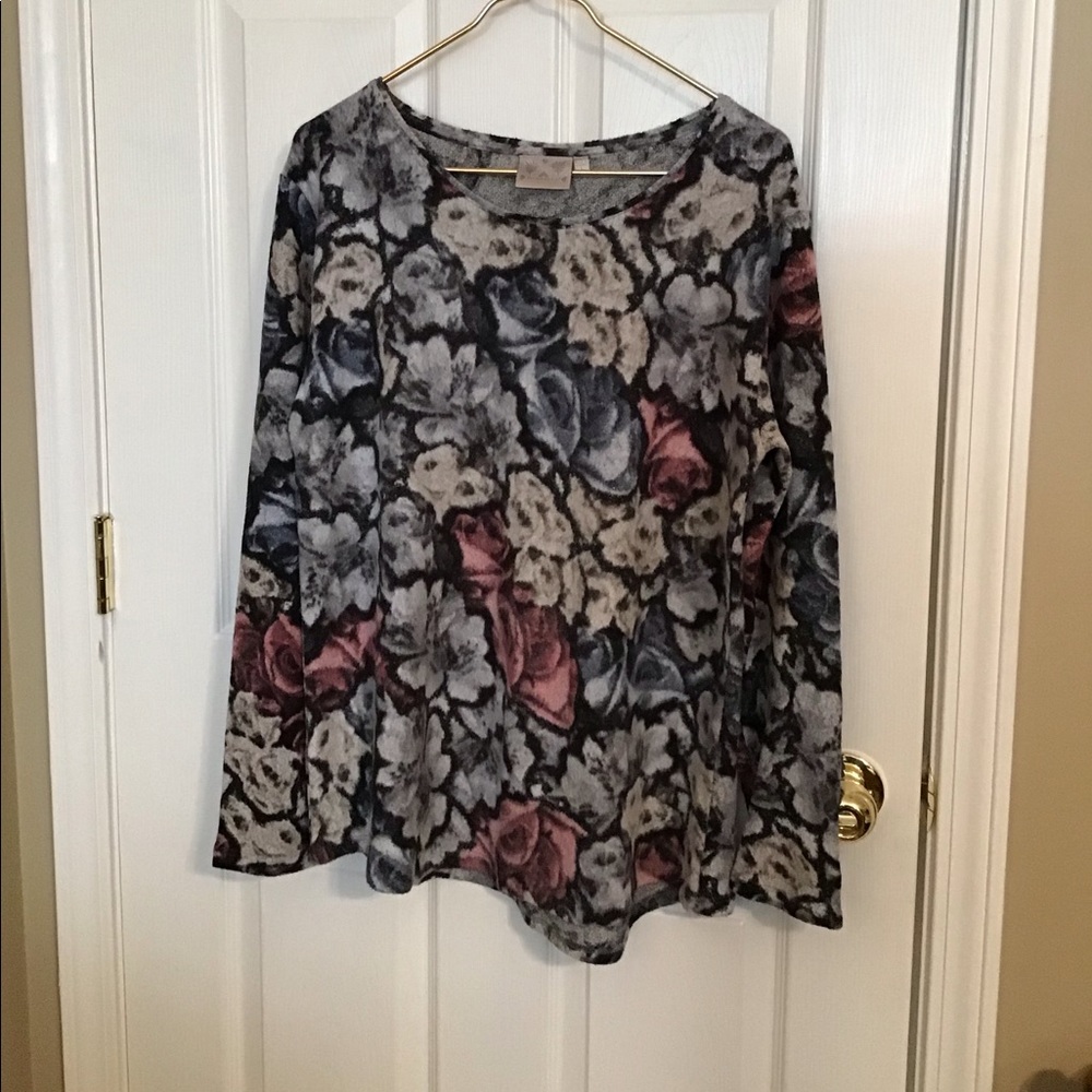 Soft Floral LS Top by Dantelle